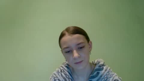 Snapshot of juli_etta chatting on January 18, 2025, 4:42 pm Julietta online show from January 18, 2025, 4:42 pm