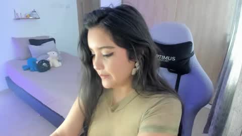 Snapshot of juli_santos_22 chatting on January 7, 2025, 4:48 pm juli_santos_22 online show from January 7, 2025, 4:48 pm