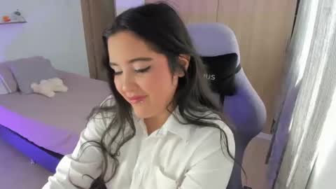Snapshot of juli_santos_22 chatting on January 13, 2025, 3:58 pm juli_santos_22 online show from January 13, 2025, 3:58 pm
