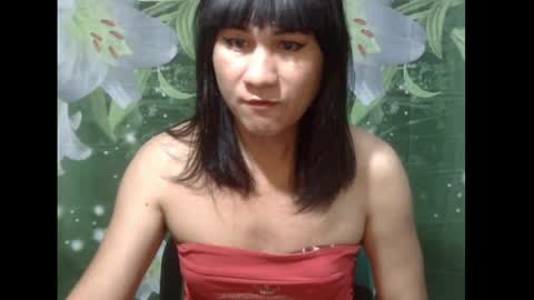 Snapshot of julia111987 chatting on April 29, 2026, 6:14 pm JULIA online show from April 29, 2026, 6:14 pm