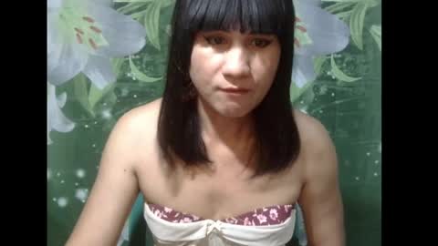 Snapshot of julia111987 chatting on May 2, 2026, 4:01 pm JULIA online show from May 2, 2026, 4:01 pm