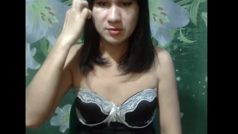 Snapshot of julia111987 chatting on May 16, 2026, 5:23 pm JULIA online show from May 16, 2026, 5:23 pm