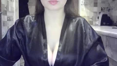 julia69009 online show from January 14, 2026, 9:52 pm
