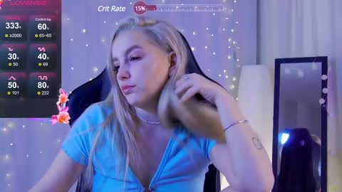 julia__bunny online show from December 22, 2024, 10:15 pm