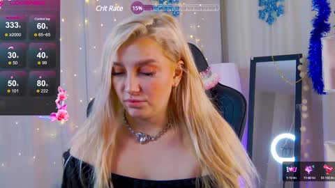 julia__bunny online show from January 1, 2025, 9:07 am