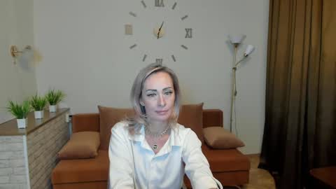 julia__cherry_ online show from January 16, 2025, 3:56 am