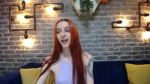 JuliaJae online show from October 15, 2025, 6:35 am