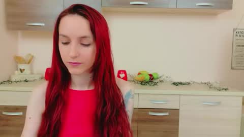 JuliaJae online show from May 18, 2026, 5:57 am