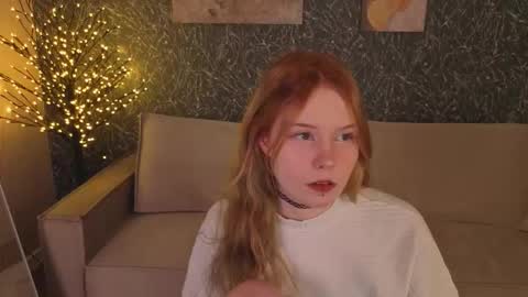 Julia online show from February 10, 2026, 1:43 am