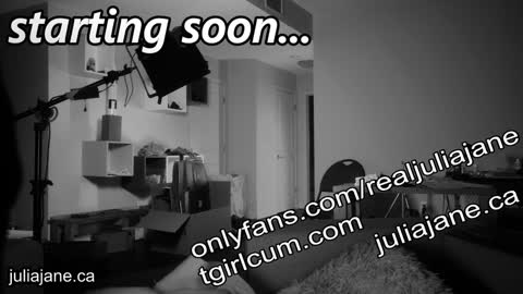 Julia Jane online show from December 25, 2024, 1:20 am