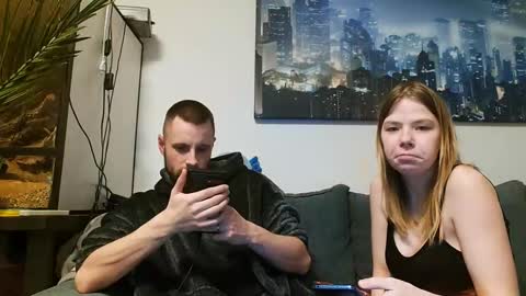 julia_official online show from February 13, 2025, 8:55 pm