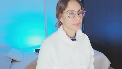 Julia Schedule 10 pm to 4  am GTM-5 online show from September 16, 2025, 2:34 am