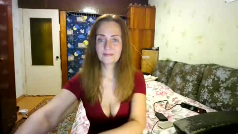 juliaa_foxi online show from October 8, 2025, 6:16 pm