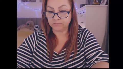 Snapshot of julialiones chatting on November 23, 2025, 2:28 pm julialiones online show from November 23, 2025, 2:28 pm