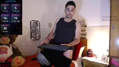 Julian online show from October 1, 2025, 1:55 am