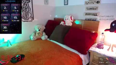 Julian online show from October 12, 2025, 2:32 am