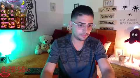 Julian online show from October 14, 2025, 1:28 am