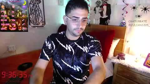 Julian online show from October 30, 2025, 2:35 am