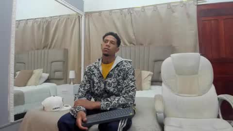 julian billy online show from February 28, 2025, 11:25 am