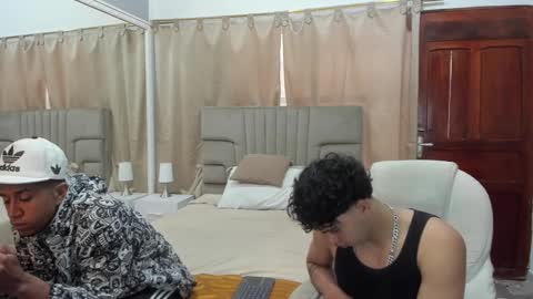 julian billy online show from March 11, 2025, 2:51 pm