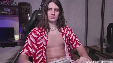 julian_cassablanca online show from January 17, 2026, 11:30 pm