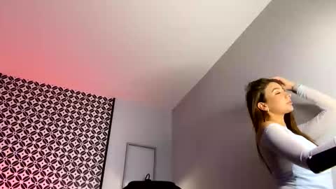 JULIAN KNOX online show from March 13, 2026, 5:25 am