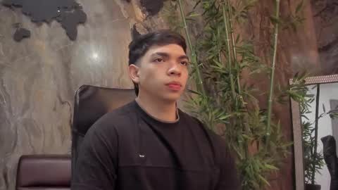 JULIAN  online show from March 14, 2026, 11:15 am