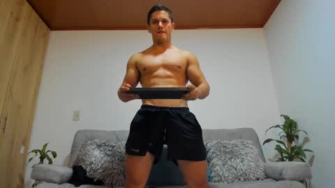 julian_wallace online show from December 13, 2024, 1:37 am