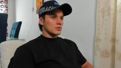 Snapshot of julian_wallace1 chatting on June 23, 2026, 1:42 pm julian_wallace1 online show from June 23, 2026, 1:42 pm