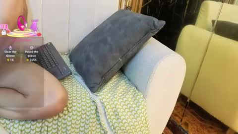 juliana23_pm online show from April 18, 2026, 7:07 pm