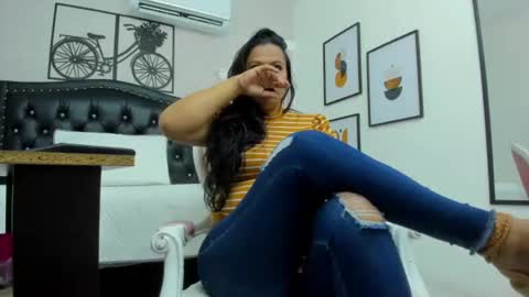 Snapshot of juliana_milf_ chatting on July 6, 2026, 1:08 pm juliana_milf_ online show from July 6, 2026, 1:08 pm