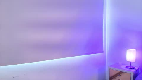  JULIANA CASTRO online show from January 5, 2026, 5:27 pm