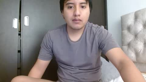 Snapshot of julianalvarez95 chatting on April 25, 2026, 6:38 pm Julian online show from April 25, 2026, 6:38 pm