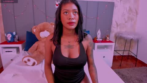 Snapshot of julianamiller chatting on December 29, 2024, 2:17 am juli online show from December 29, 2024, 2:17 am