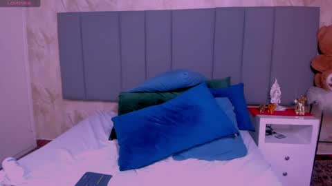 Snapshot of julianamiller chatting on February 28, 2025, 3:59 am juli online show from February 28, 2025, 3:59 am