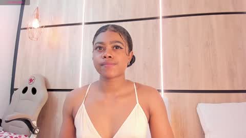 Snapshot of julianna_smith chatting on January 16, 2025, 2:41 am ANDREA online show from January 16, 2025, 2:41 am