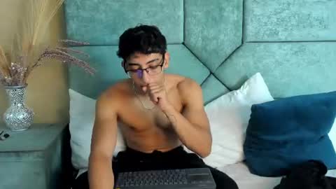 Snapshot of julianrouss chatting on June 20, 2026, 8:11 pm Julian online show from June 20, 2026, 8:11 pm
