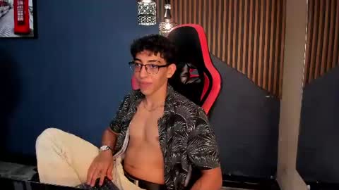 Snapshot of julianrouss chatting on June 25, 2026, 8:46 pm Julian online show from June 25, 2026, 8:46 pm