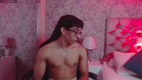Snapshot of julianrouss chatting on July 11, 2026, 12:30 pm Julian online show from July 11, 2026, 12:30 pm