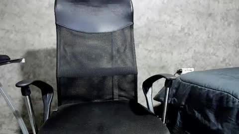 Julian online show from September 10, 2025, 12:38 pm