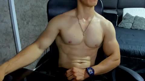 Julian online show from October 3, 2025, 12:57 pm