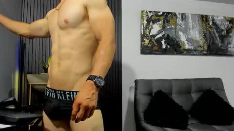 Julian online show from November 21, 2025, 12:32 am