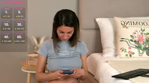 Julie online show from April 4, 2026, 2:03 pm