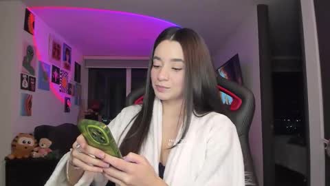 Jeimy Help me to reach 100 thumbs up online show from February 22, 2026, 2:02 am