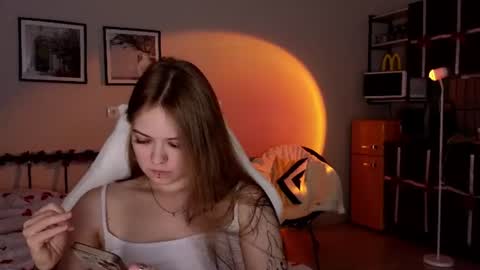 julidropp online show from June 12, 2026, 6:18 pm
