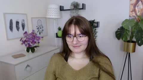 Julie online show from October 17, 2025, 1:03 pm