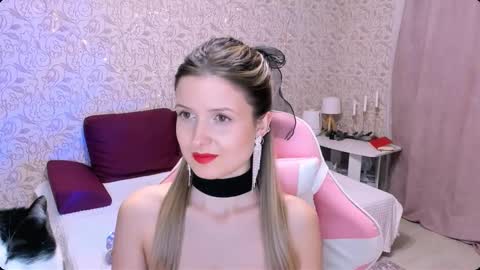 Julie online show from December 7, 2024, 4:03 pm