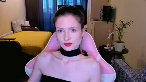 Snapshot of julie_flores chatting on May 24, 2026, 2:00 pm Julie online show from May 24, 2026, 2:00 pm