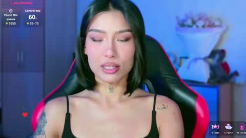 julie_turner_ online show from June 25, 2026, 7:24 am