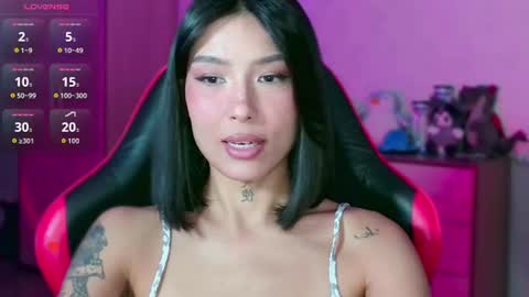 julie_turner_ online show from July 27, 2026, 1:18 pm